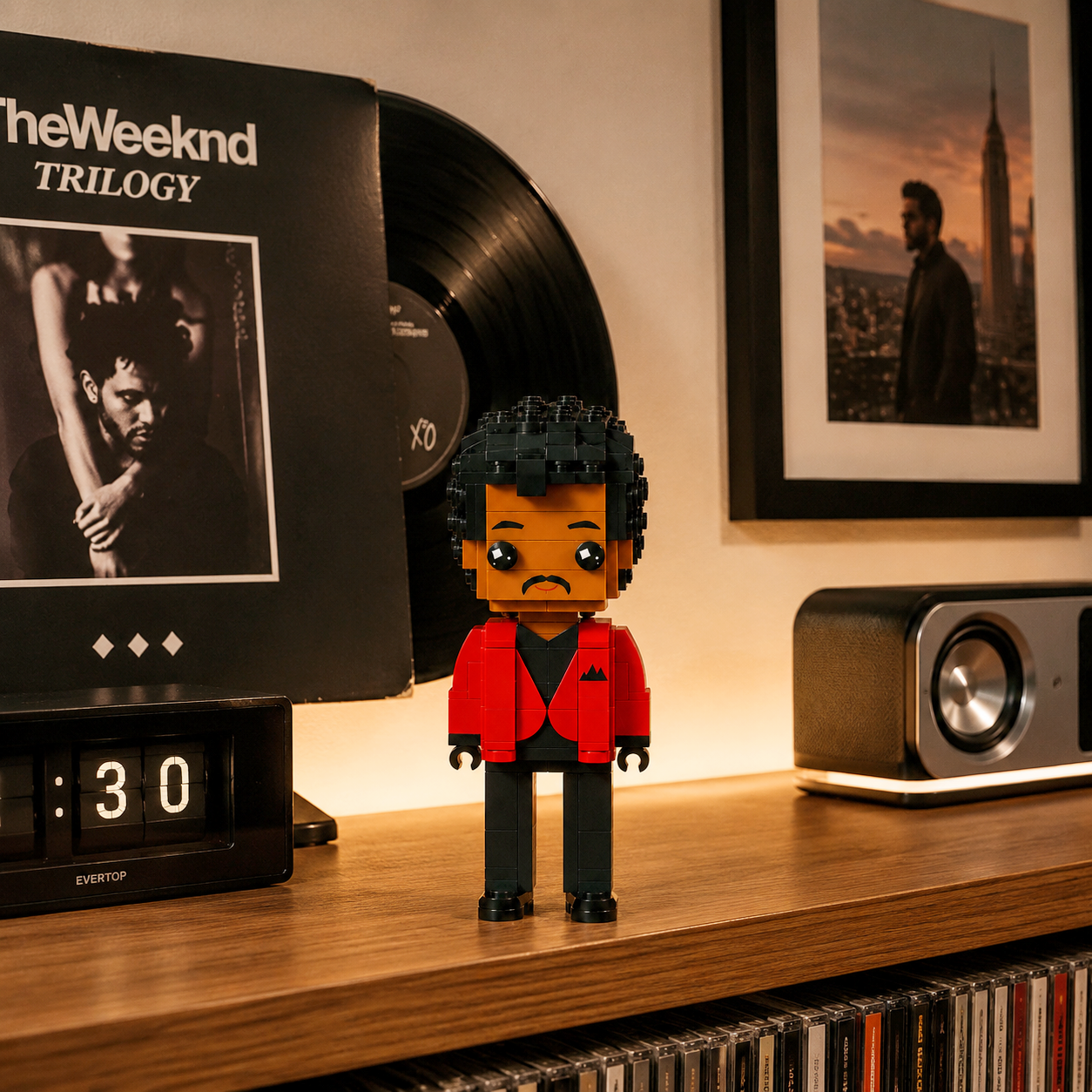 Midnight R&B Icon Brick Figure